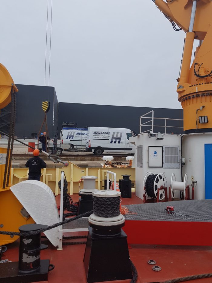 Intervention naval sur L'OSTREA