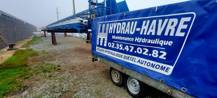 Intervention hydraulique stationnaire Grue port